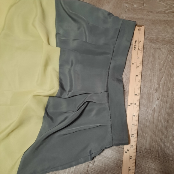 High Low Color Block Skirt - Picture 4 of 7